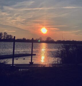 lena-wittneben-dove-elbe-coach-hamburg-sonnenuntergang
